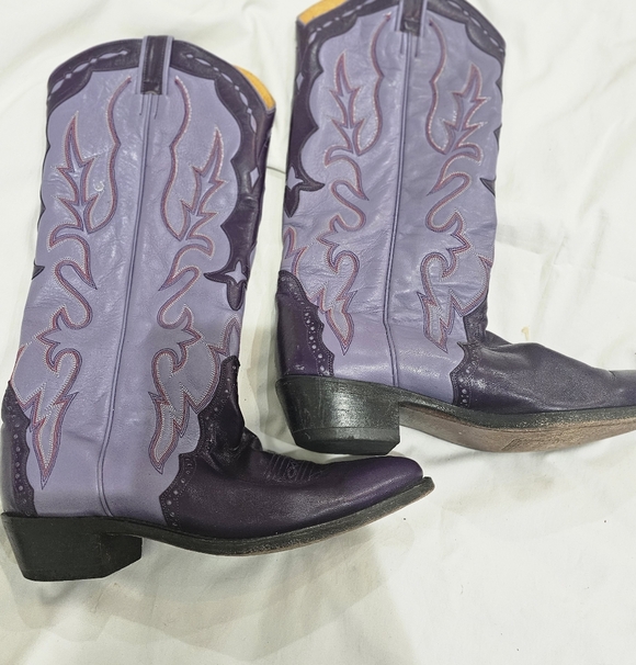 BM Shoes - Elegant Purple Heeled Boots